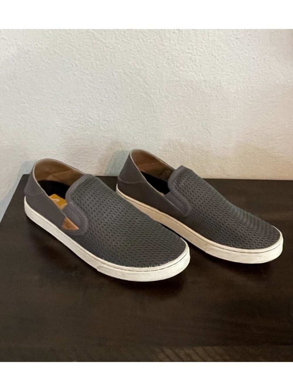 Olukai Women’s Pehuea Slip On Comfort Shoe Sneaker Size 9 Breathable Walking